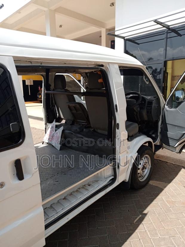 Nissan NP200 2009 Pearl