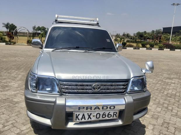 Toyota Land Cruiser Prado 2002 Silver