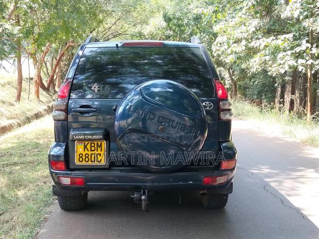 Toyota Land Cruiser Prado 2004 Blue