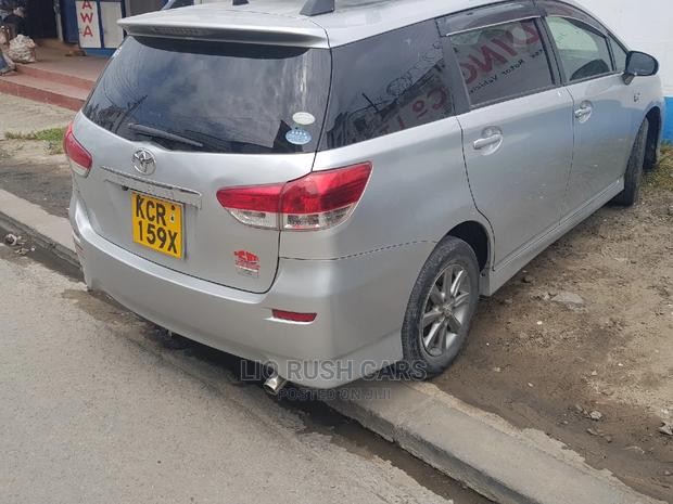 2011 Toyota Wish Silver - Stylish, Affordable, and Reliable
