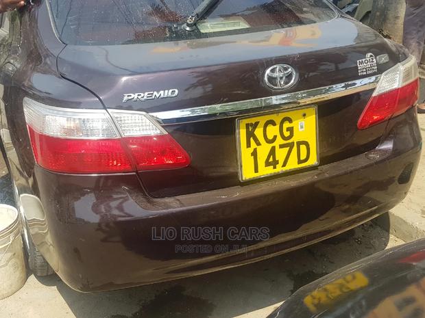 2011 Toyota Premio in Red: A Luxury Sedan for Everyday Life