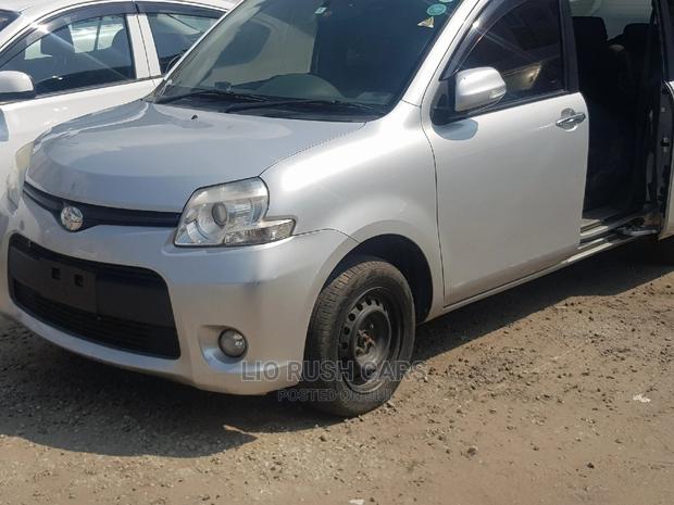 2012 Toyota Sienta Silver for Sale: Perfect for Small Families