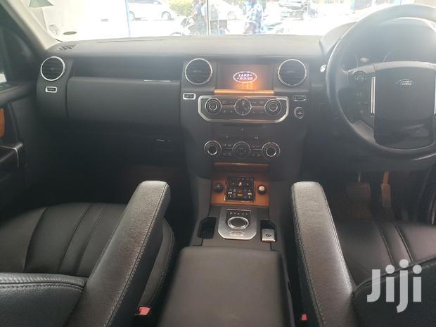 2014 Land Rover Discovery Brown - Pre-owned SUV with Style and Comfort