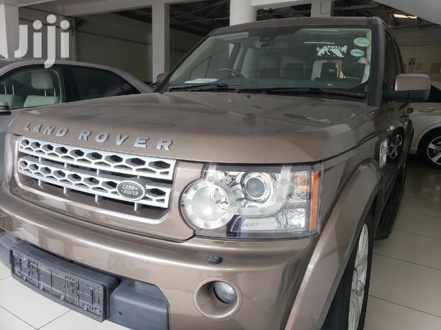 2014 Land Rover Discovery Brown - Pre-owned SUV with Style and Comfort