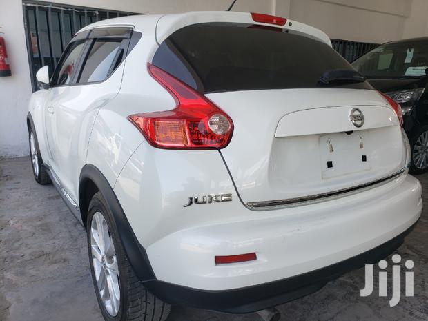 2015 Nissan Juke - White Compact SUV with Excellent Performance