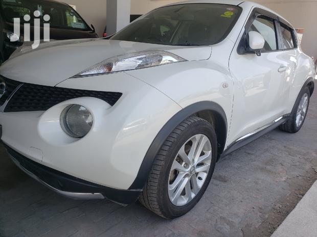 2015 Nissan Juke - White Compact SUV with Excellent Performance