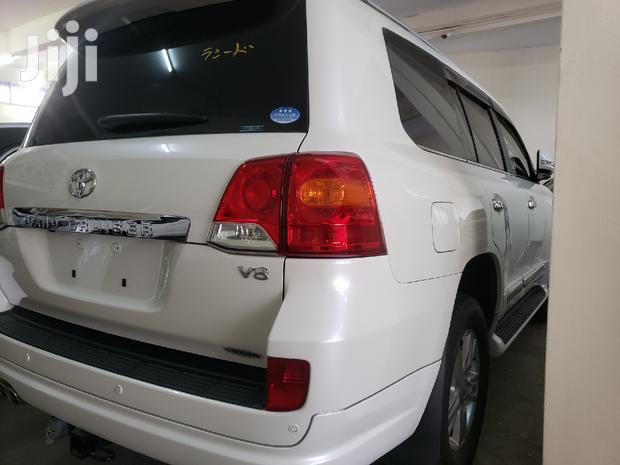 White 2014 Toyota Land Cruiser Prado - Luxury Adventure Vehicle