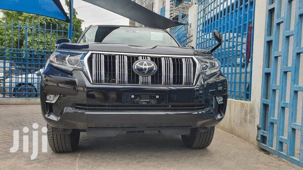 Black Toyota Land Cruiser Prado 2017 2.7 - Pre-owned SUV Offer