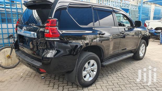 Black Toyota Land Cruiser Prado 2017 2.7 - Pre-owned SUV Offer