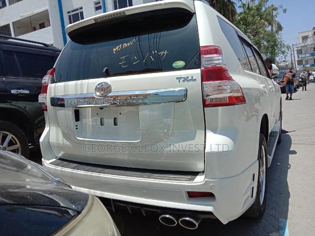 Toyota Land Cruiser Prado 2015 White