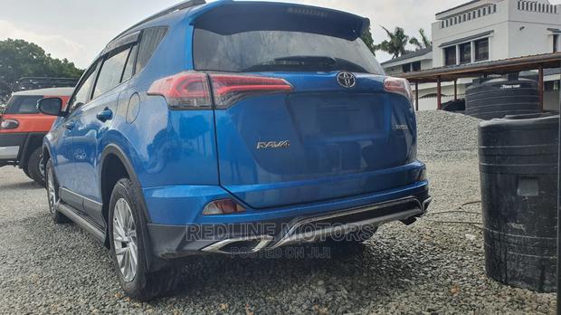 2018 Toyota RAV4 - Spacious and Comfortable SUV for Every Journey