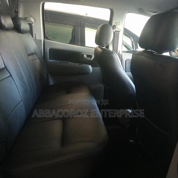 Toyota Hilux 2014 SR Gray