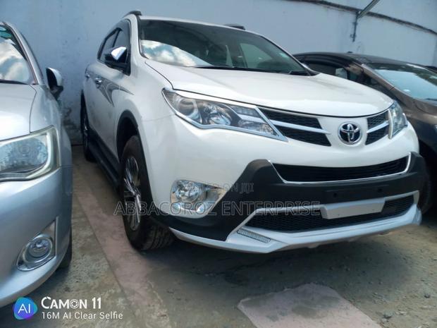 Toyota RAV4 2015 White