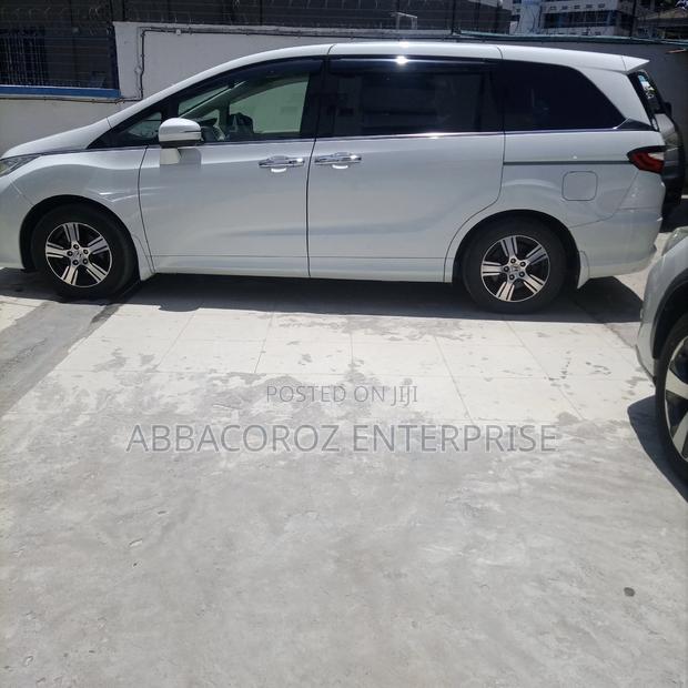 Honda Odyssey 2.4 G 2WD (8 Seater) 2015 White