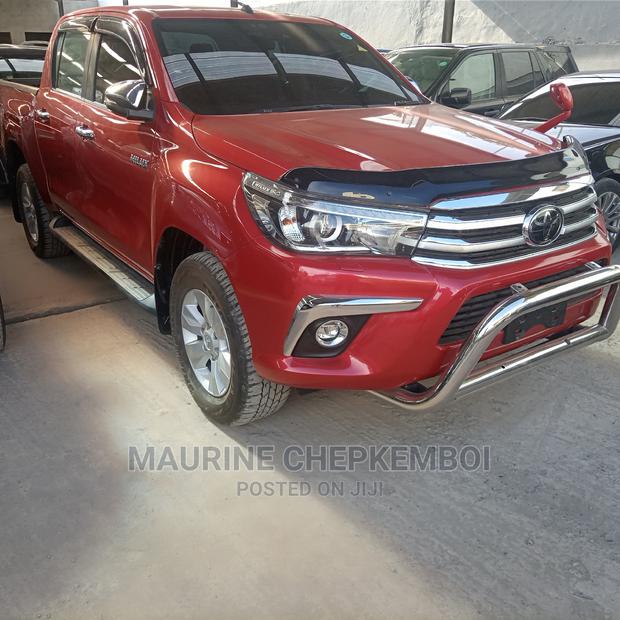 Toyota Hilux 2016 Red