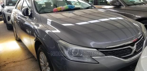2015 Toyota Mark X Gray - High-Performance Luxury Sedan
