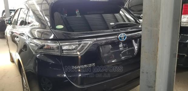 2014 Toyota Harrier Blue: Luxury SUV at Great Price