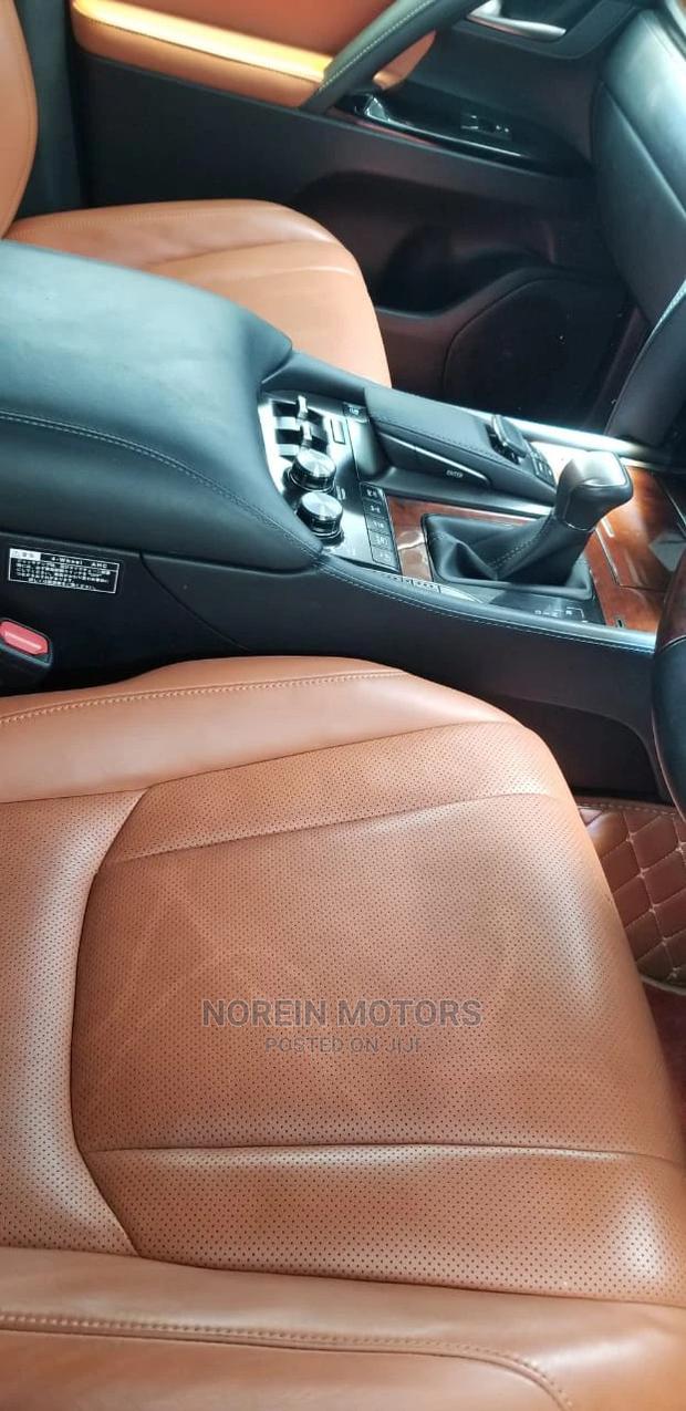 2017 Toyota Land Cruiser Prado Pearl: Premium SUV, Perfect for Adventure Seekers