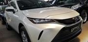 2020 Toyota Harrier White: Spacious & Stylish SUV for sale