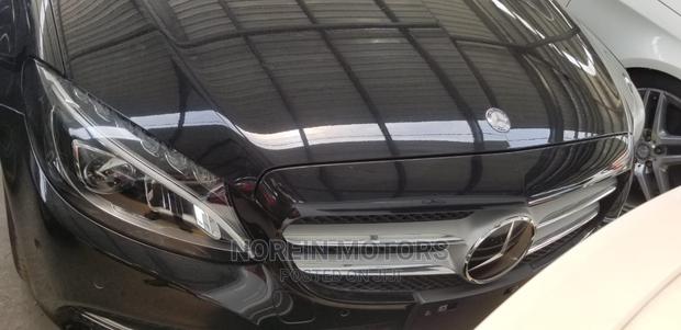 Sophisticated 2015 Mercedes-Benz C180 - Black Edition