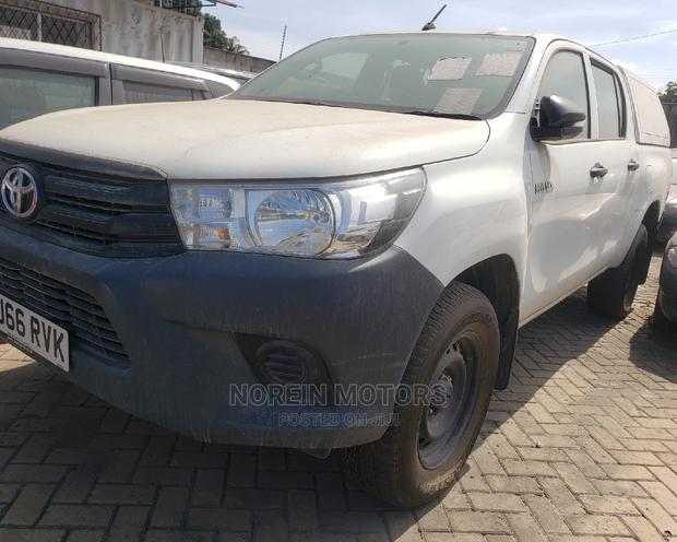 New 2016 Toyota Hilux in White - Durable Pickup Truck
