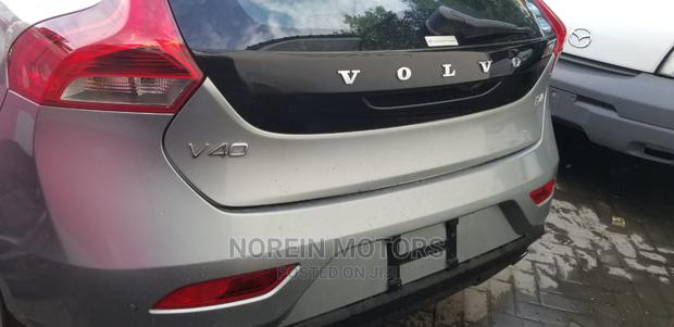 2015 Volvo V40 Gray: Stylish Compact Luxury Sedan