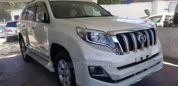 2014 Toyota Land Cruiser Prado: Spacious Family SUV for Everyday Driving