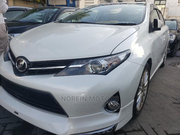 White 2015 Toyota Auris: Affordable Luxury & Comfort
