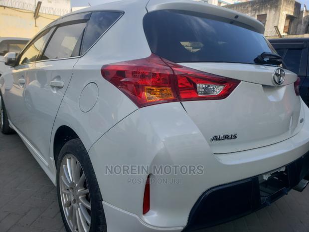 White 2015 Toyota Auris: Affordable Luxury & Comfort