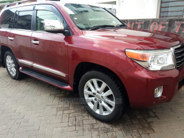 2014 Toyota Land Cruiser Prado in Red - Used Car Advert