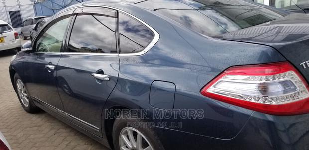 Used 2015 Nissan Teana Blue Luxury Car