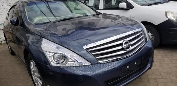 Used 2015 Nissan Teana Blue Luxury Car