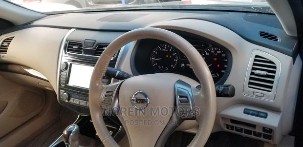 2014 Nissan Teana: High-Quality, Luxury Sedan