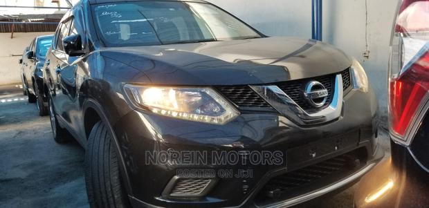 Used 2014 Nissan X-Trail in Gray Condition