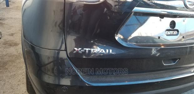 Used 2014 Nissan X-Trail in Gray Condition