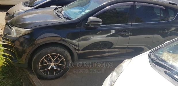 2015 Toyota RAV4 Black - Spacious and Comfortable