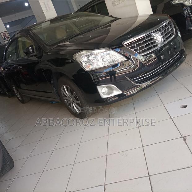 Toyota Premio 2015 Black