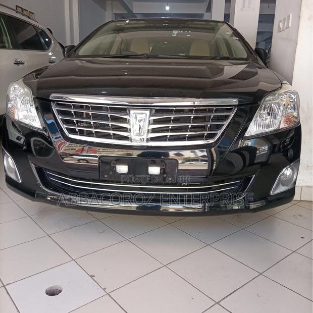 Toyota Premio 2015 Black