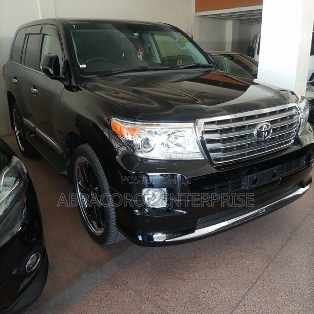 Toyota Land Cruiser 2014 4.6 V8 ZX Black