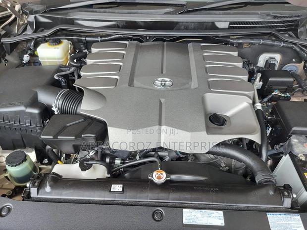 Toyota Land Cruiser 2016 4.6 V8 ZX Gold