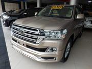 Toyota Land Cruiser 2016 4.6 V8 ZX Gold for sale