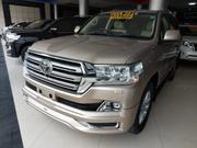 Toyota Land Cruiser 2016 4.6 V8 ZX Gold for sale