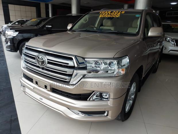 Toyota Land Cruiser 2016 4.6 V8 ZX Gold