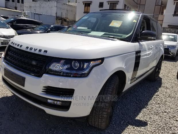 2014 Land Rover Evoque in White - Pre-Owned Vehicle