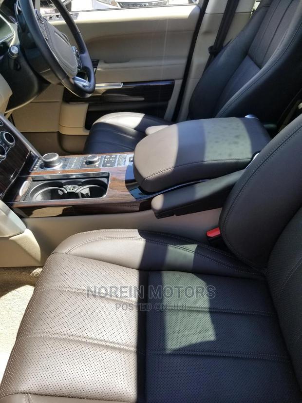 2014 Land Rover Evoque in White - Pre-Owned Vehicle