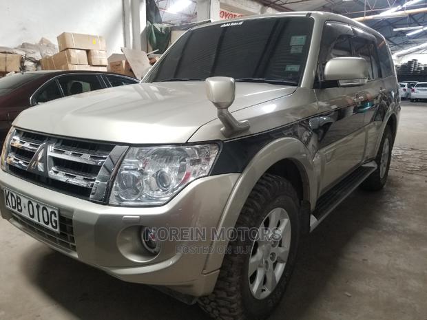 Pre-owned 2014 Mitsubishi Pajero Gold: High-Performance 4WD SUV