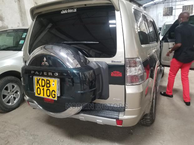 Pre-owned 2014 Mitsubishi Pajero Gold: High-Performance 4WD SUV