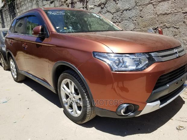 Used Brown Mitsubishi Outlander 2015: Perfect for Daily Commute