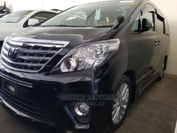 2015 Black Toyota Alphard: Sophisticated, Spacious, and Stylish