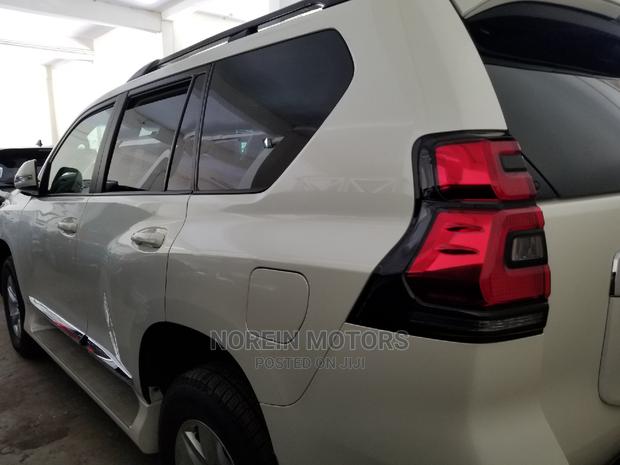 2017 Toyota Land Cruiser Prado - White, Sport Edition